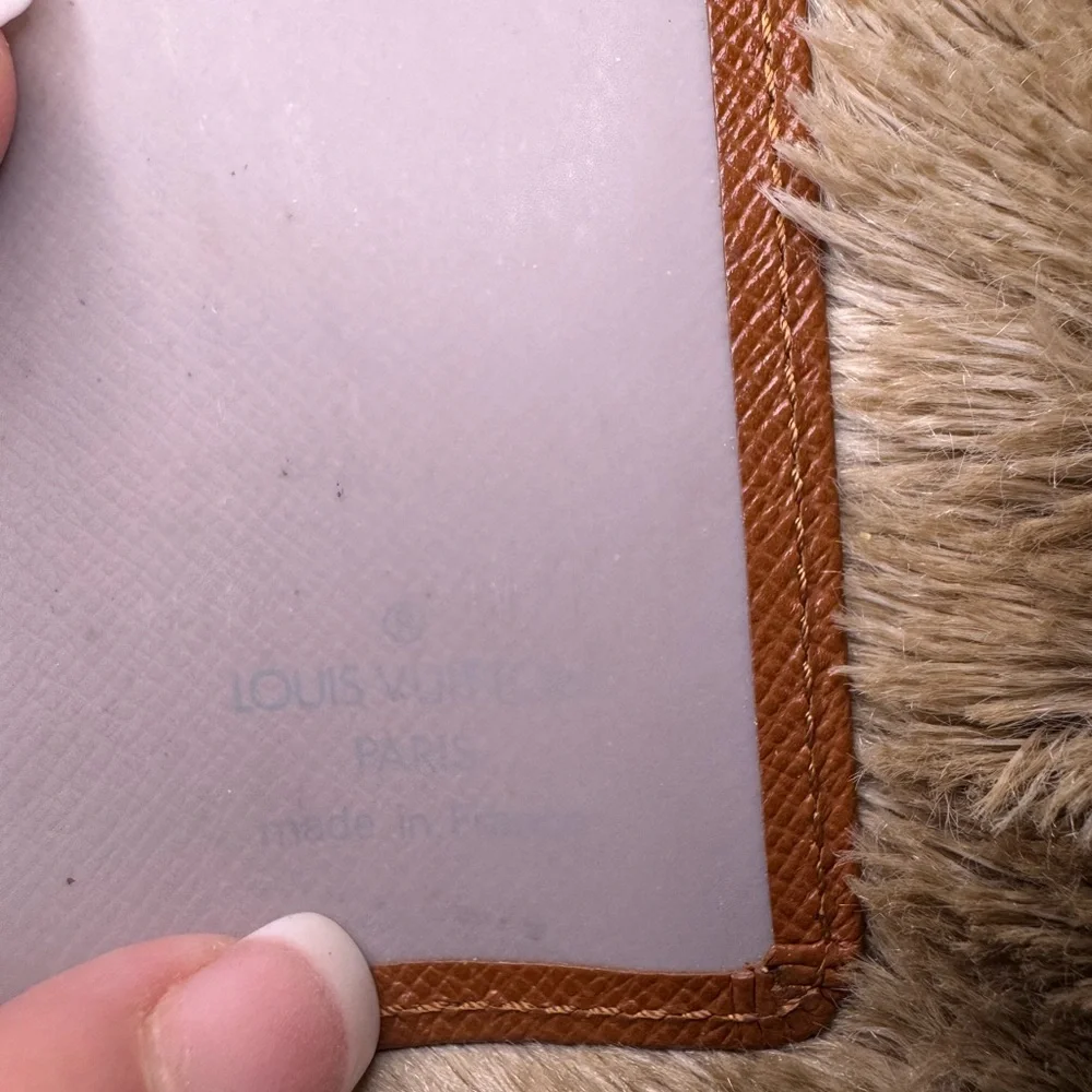 Louis Vuitton Card Holder - Picture 10 of 11